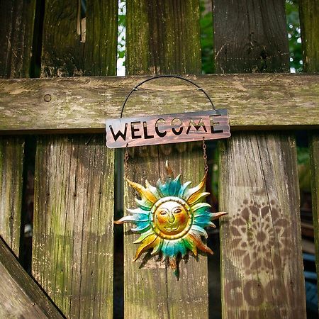 Tallahassee Sun&Moon Bagian luar foto